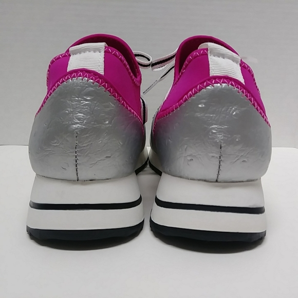 🆕bebe Sports Sneakers - Picture 2 of 11